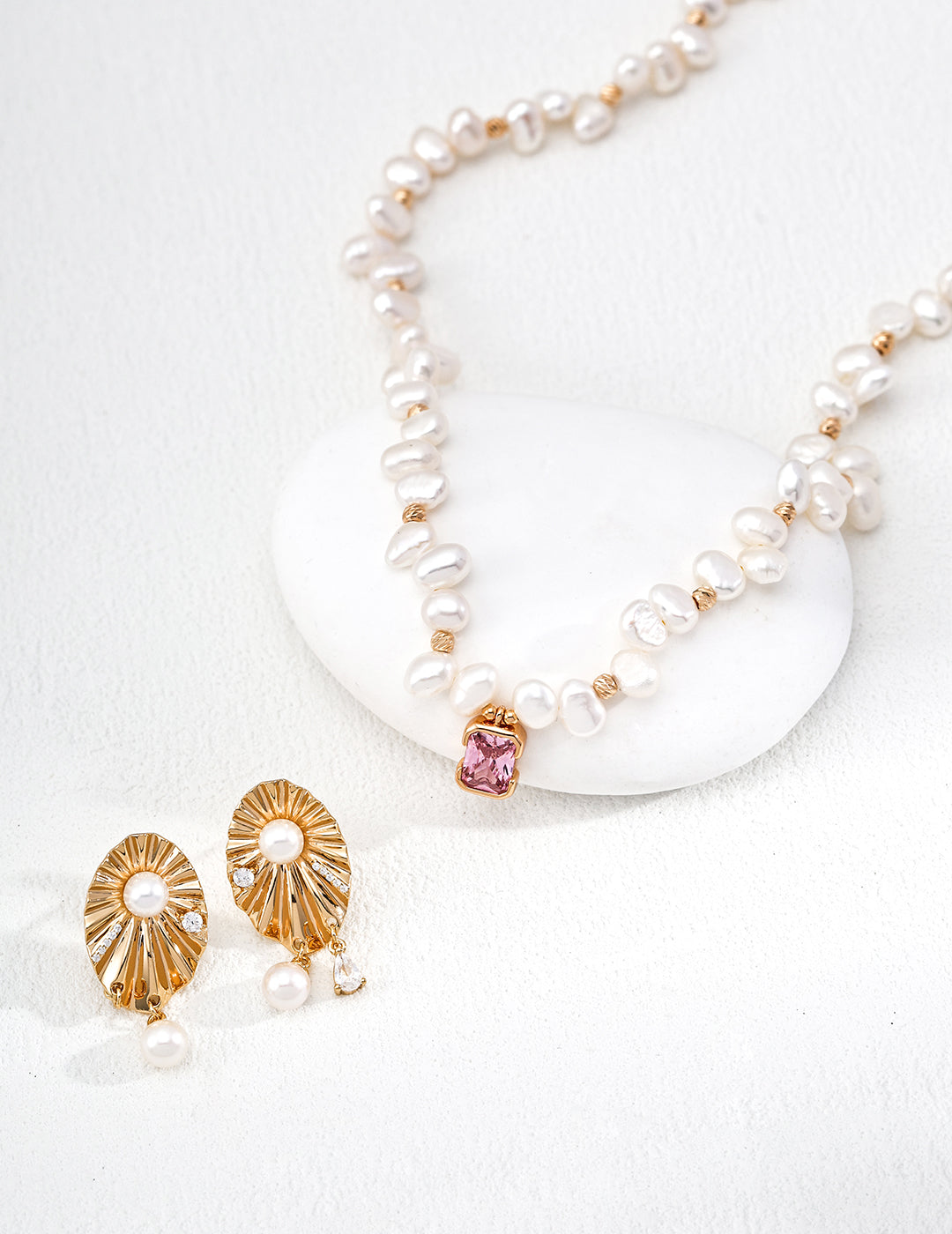 S925 Sterling Silver Pink Cubic Zirconia & Natural Pearl Necklace