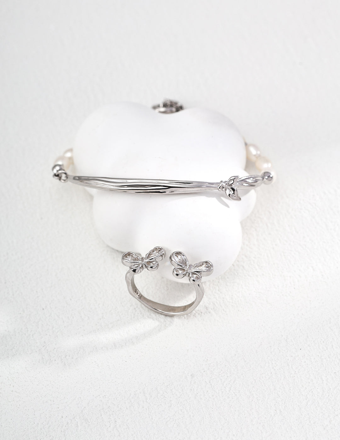 butterfly cubic zirconia ring, S925 silver butterfly ring, cubic zirconia gemstone ring, artistic design ring, modern elegant jewelry, sterling silver fashion ring, S925 silver butterfly ring with cubic zirconia