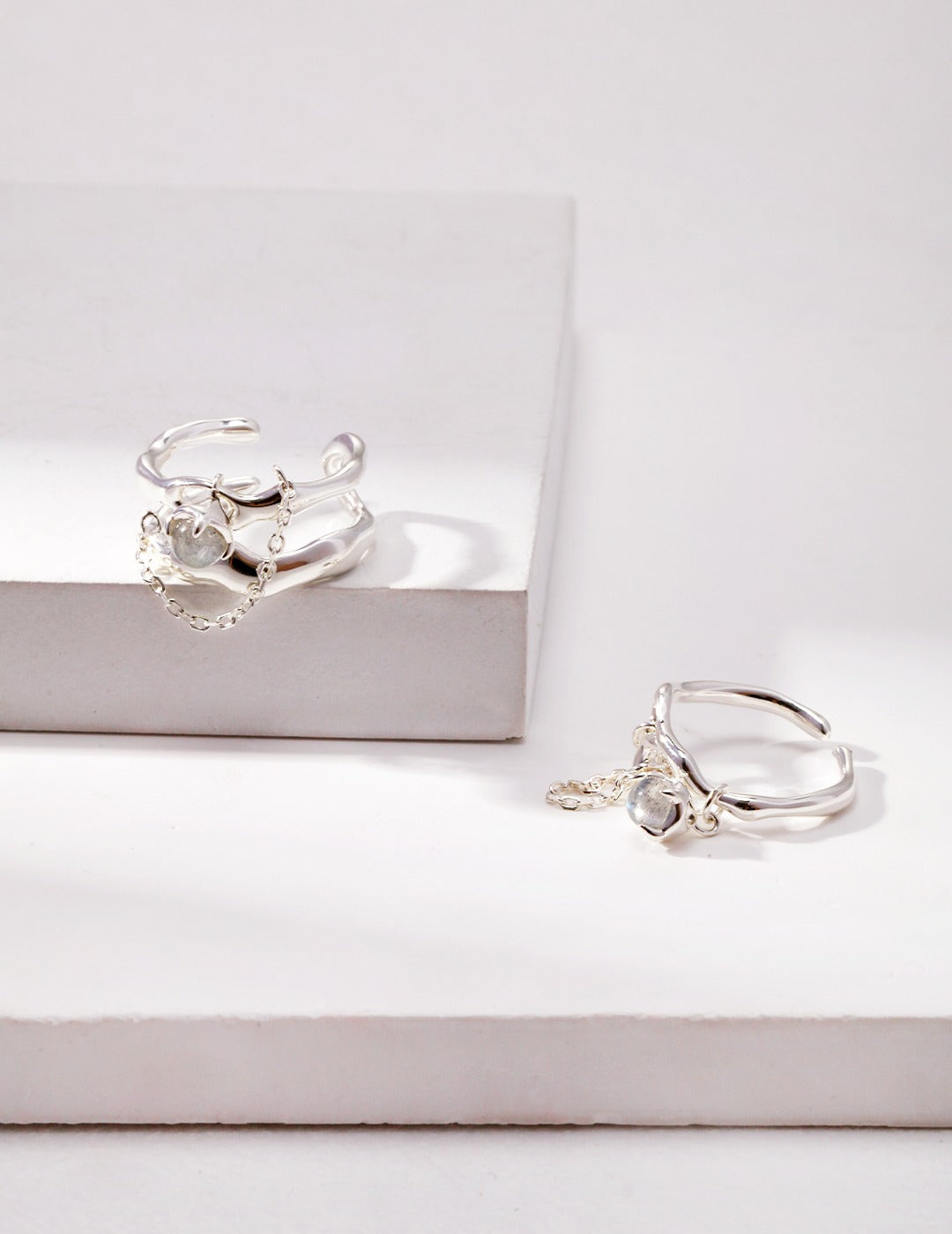 S925 Silver Gray Moonstone Ring – Adjustable Chain Design