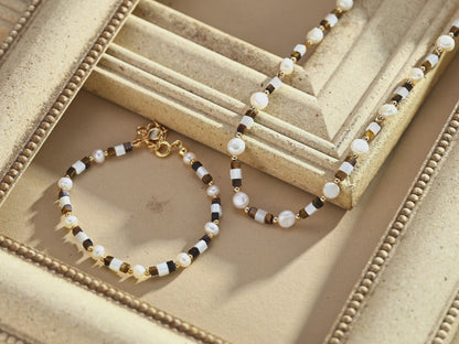 Tiger Eye & Natural Pearl Bracelet With Mother of Pearl