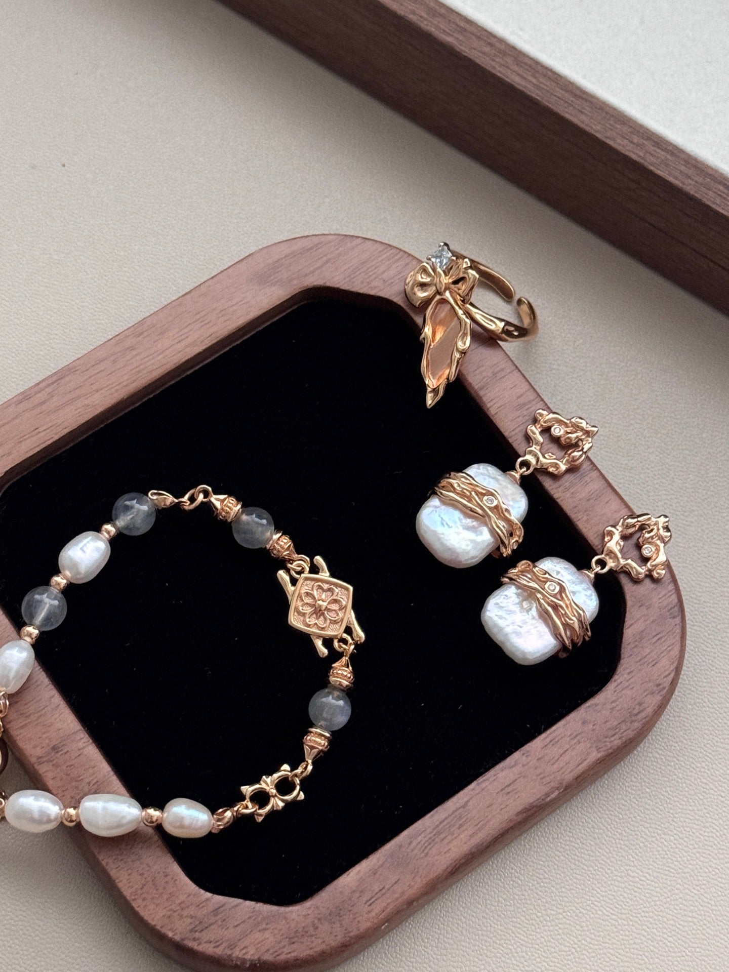  Natural Pearl & Grey Moonstone Bracelet, S925 silver gemstone bracelet, pearl moonstone jewelry, adjustable bracelet, elegant vintage bracelet, artisan silver bracelet
