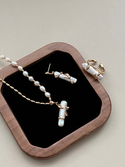long baroque pearl necklace, S925 silver baroque pearl necklace, long pearl necklace vintage design, vintage gold platinum jewelry, artisan pearl statement necklace, elegant baroque pearls necklace
