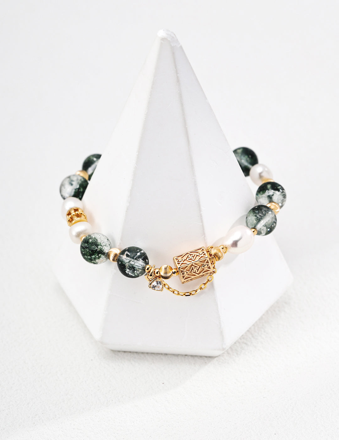 green crystal pearl bracelet, S925 silver crystal bracelet, natural pearl jewelry, oriental inspired bracelet, artisan silver bracelet, green gemstone bracelet, elegant pearl crystal bracelet