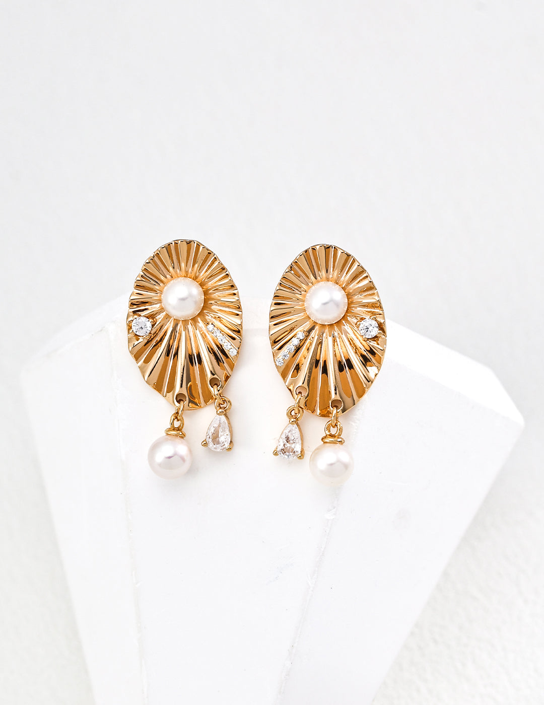 S925 Sterling Silver Natural Pearl Earrings – Firework Design – E01368