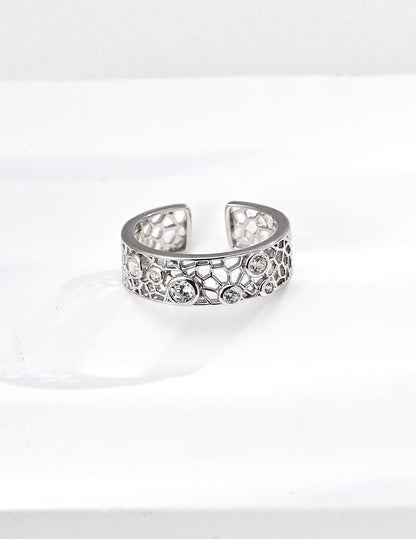 S925 Sterling Silver Zircon Ring With Vintage Laurel Wreath Design