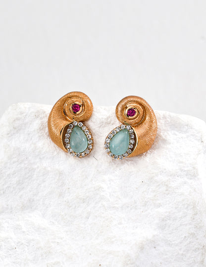 S925 silver crystal earrings, cubic zirconia blue earrings, sea snail design jewelry, vintage sparkle earrings, elegant gemstone earrings, blue crystal sea snail earrings