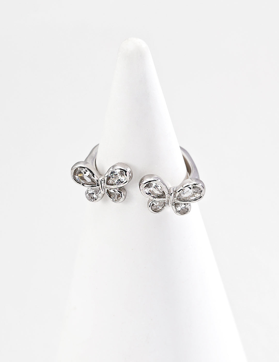 butterfly cubic zirconia ring, S925 silver butterfly ring, cubic zirconia gemstone ring, artistic design ring, modern elegant jewelry, sterling silver fashion ring, S925 silver butterfly ring with cubic zirconia
