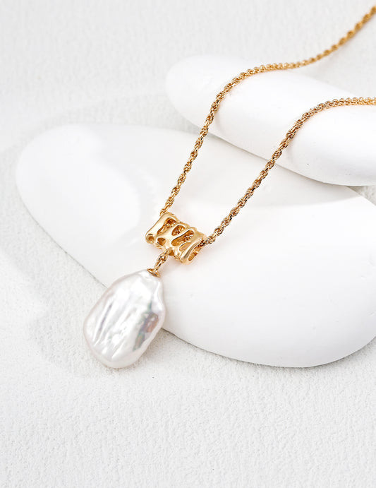 S925 Sterling Silver Vintage Baroque Pearl Necklace – Square Pendant Design