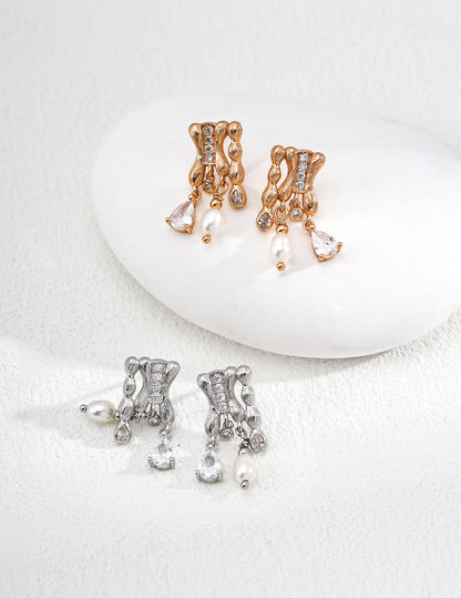 pearl & cubic zirconia vintage earrings, S925 silver pearl earrings, cubic zirconia jewelry, vintage inspired earrings, classic meets modern elegance, gemstone earrings