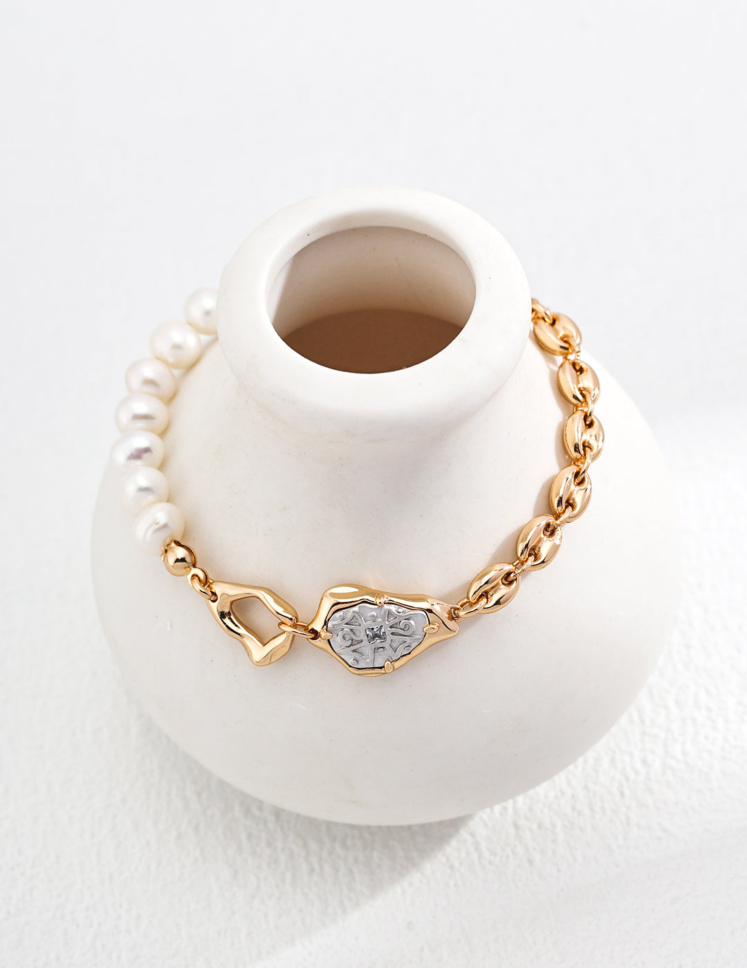 S925 Silver Pearl & Cubic Zirconia Bracelet – Vintage Gold Finish