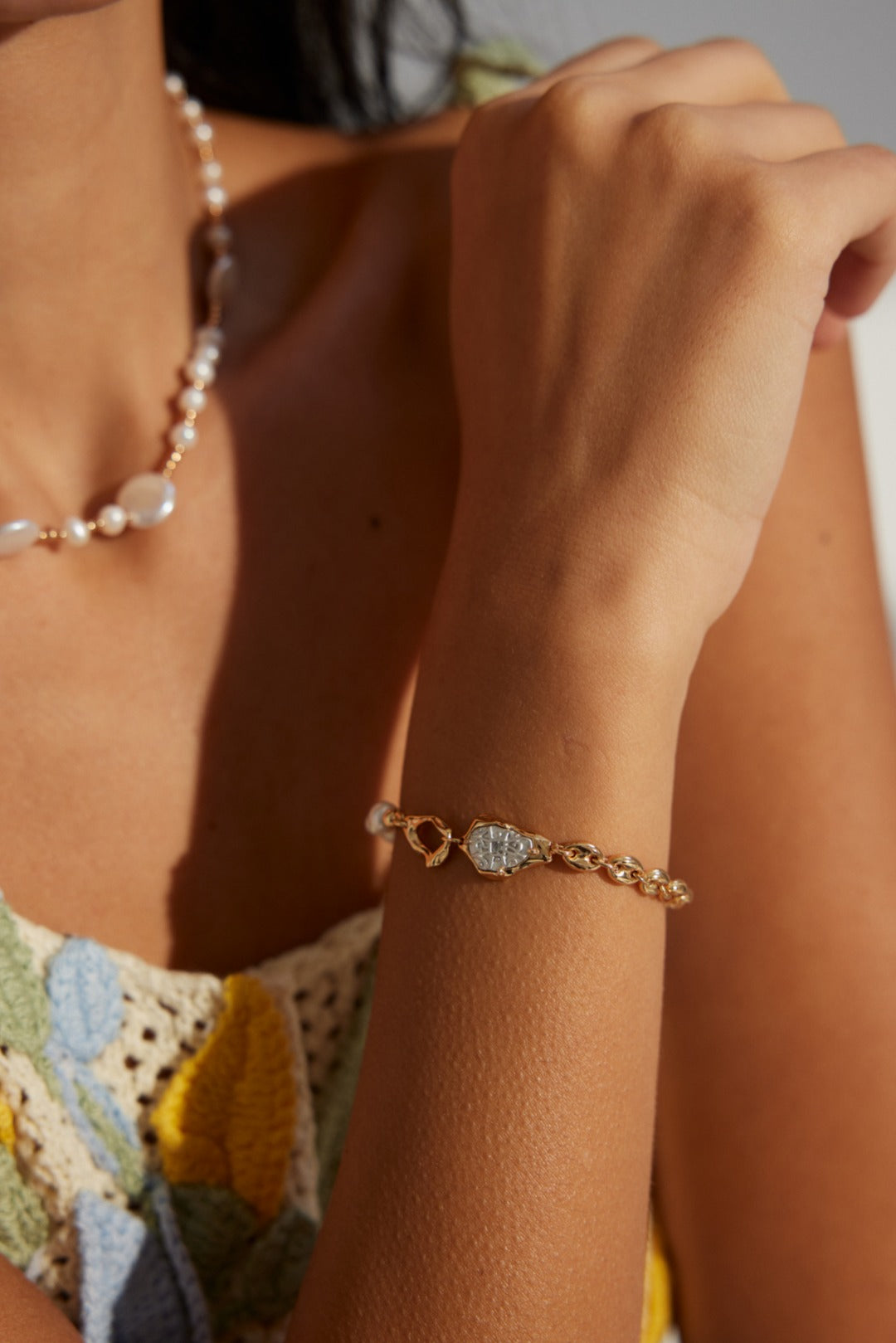 S925 Silver Pearl & Cubic Zirconia Bracelet – Vintage Gold Finish