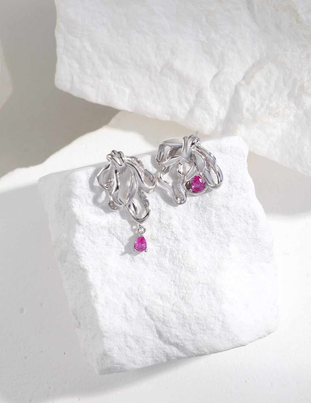  S925 silver ribbon design asymmetric earrings  