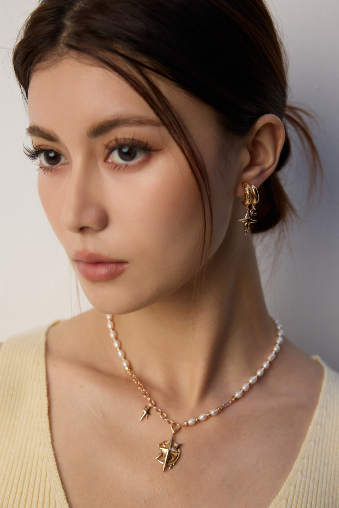 vintage cross earrings, S925 silver cross earrings, adjustable classic design earrings, gold and platinum finish earrings, timeless religious jewelry, retro style earrings