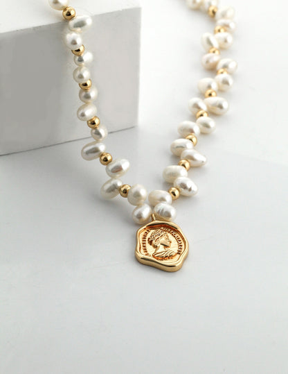 Baroque Pearl Queen Pendant Necklace, S925 silver baroque pearl necklace, irregular pearl necklace, queen’s signet design jewelry, statement pearl necklace, artisanal silver pearl jewelry