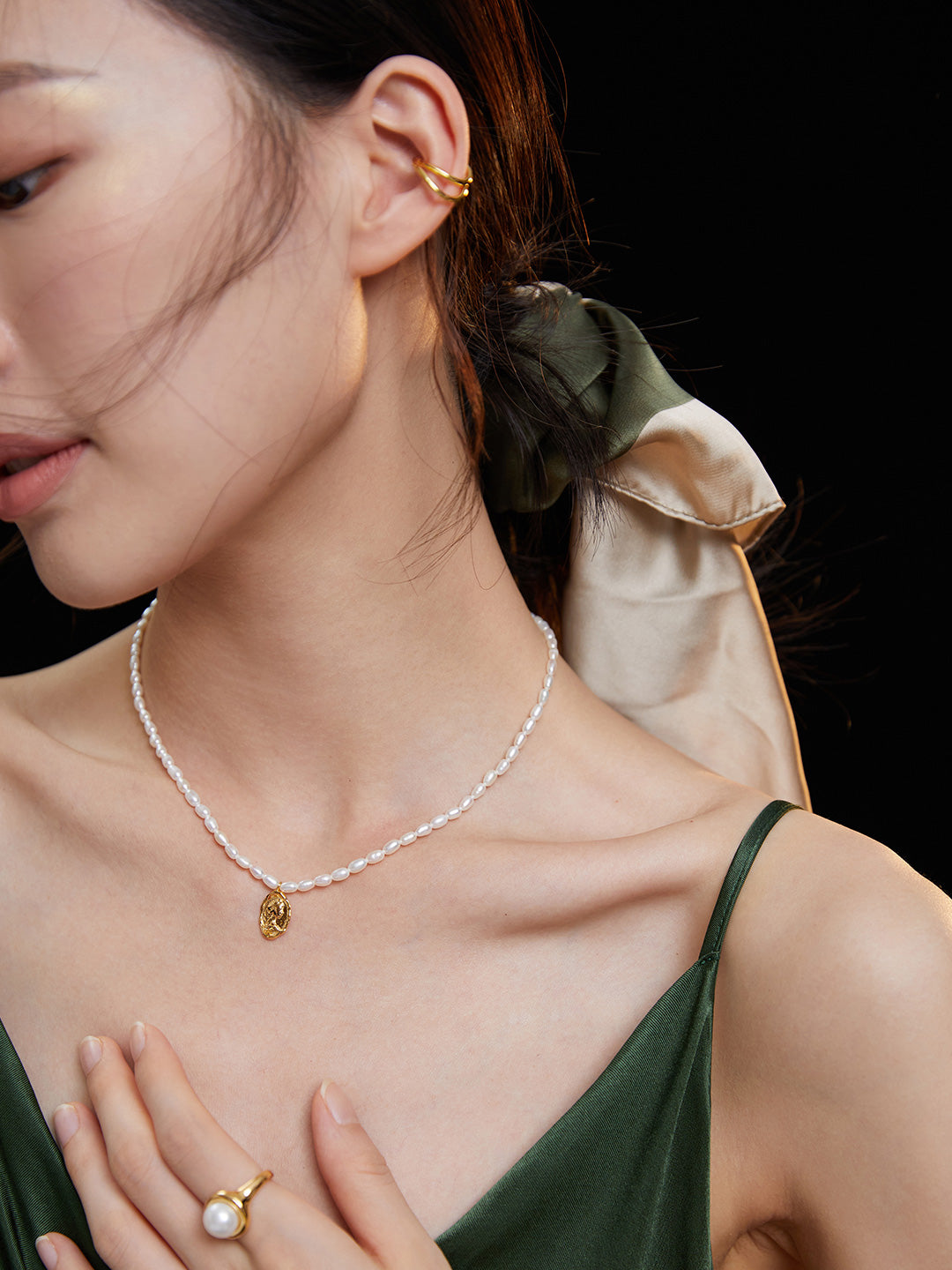 rice pearl choker necklace, S925 silver pearl choker, S925 silver pearl choker, vintage gold pearl necklace, adjustable choker necklace, elegant rice pearl jewelry