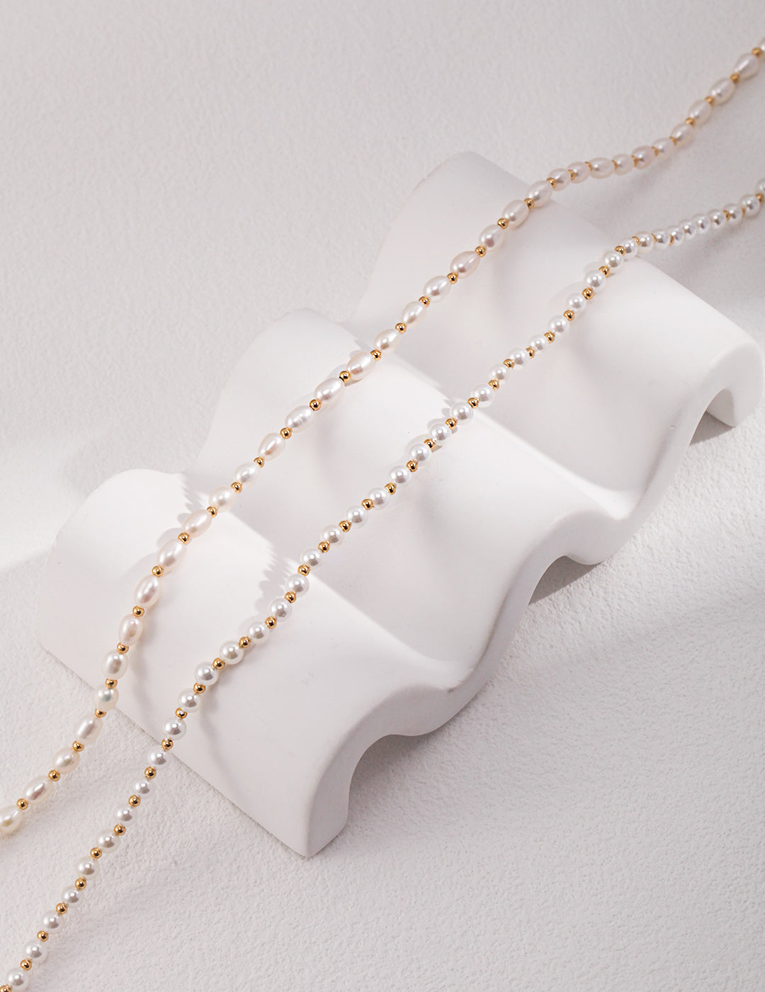 pearl choker necklace, S925 silver pearl choker, versatile layered necklace, vintage gold pearl necklace, minimalist pearl jewelry, classic pearl choker design