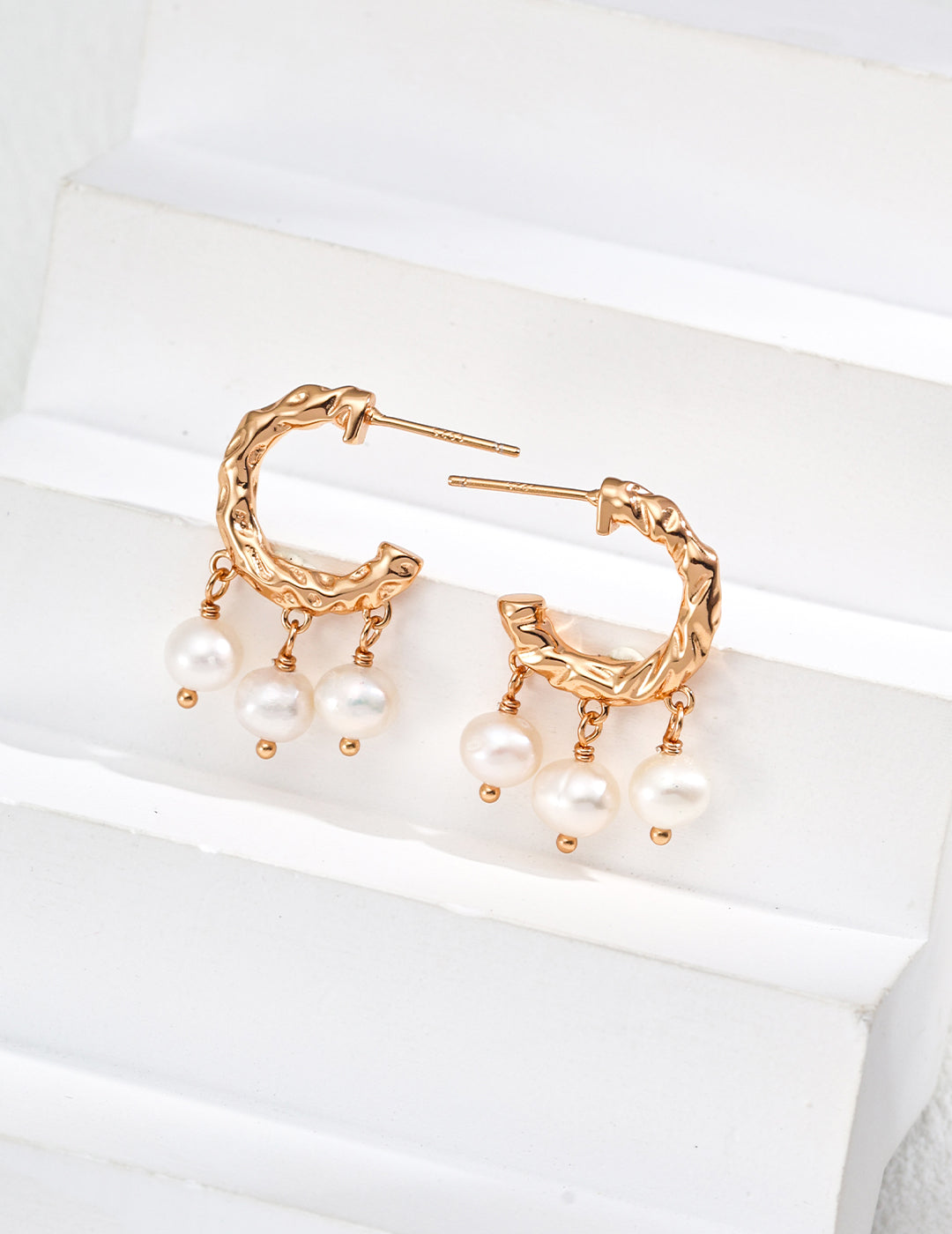 Natural Pearl C-Shaped Earrings, pearl C-shaped earrings, S925 silver pearl earrings, minimalist pearl jewelry, daily wear earrings, elegant pearl earrings