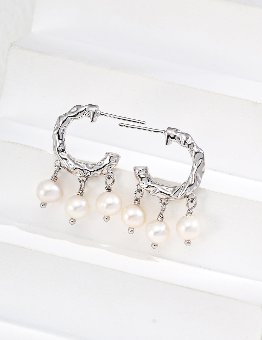 Natural Pearl C-Shaped Earrings, pearl C-shaped earrings, S925 silver pearl earrings, minimalist pearl jewelry, daily wear earrings, elegant pearl earrings