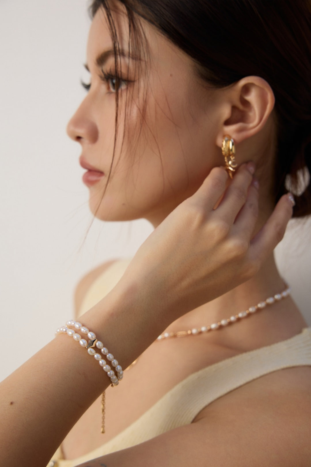 double layer pearl bracelet, double layer pearl bracelet,S925 pearl bracelet, natural pearl jewelry, French inspired bracelet, vintage pearl jewelry, sterling silver pearl bracelet, elegant layered bracelet
