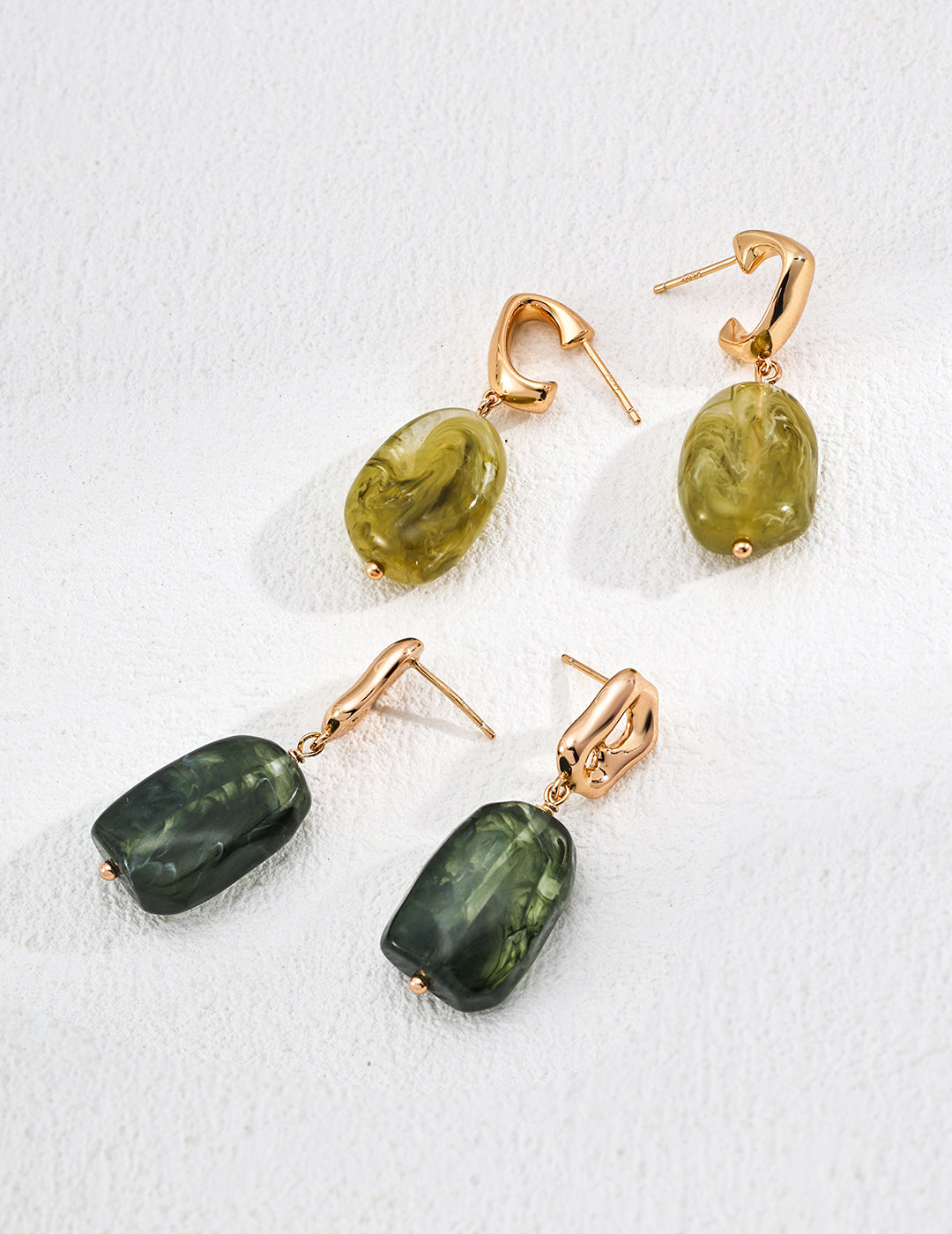 Minimalist Amber-Inspired Earrings, green amber inspired earrings, S925 silver earrings, vintage gold earrings, minimalist gemstone earrings, nature inspired jewelry