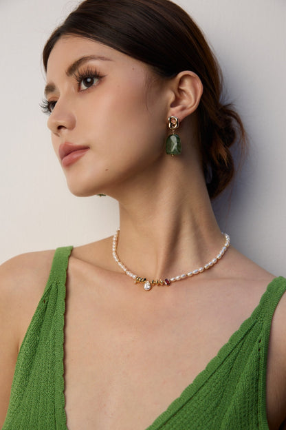 Minimalist Amber-Inspired Earrings, green amber inspired earrings, S925 silver earrings, vintage gold earrings, minimalist gemstone earrings, nature inspired jewelry