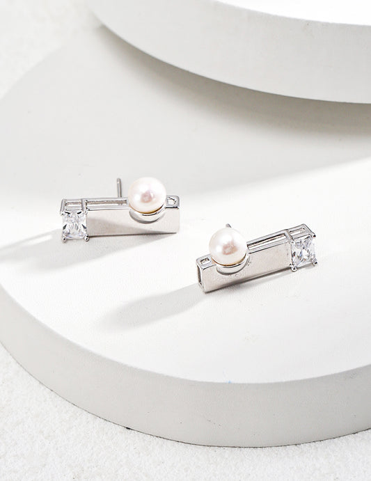natural pearl & zircon earrings, minimalist pearl zircon earrings, S925 silver pearl earrings, natural pearl zircon jewelry, elegant minimalist earrings, hypoallergenic gemstone earrings, everyday elegant earrings