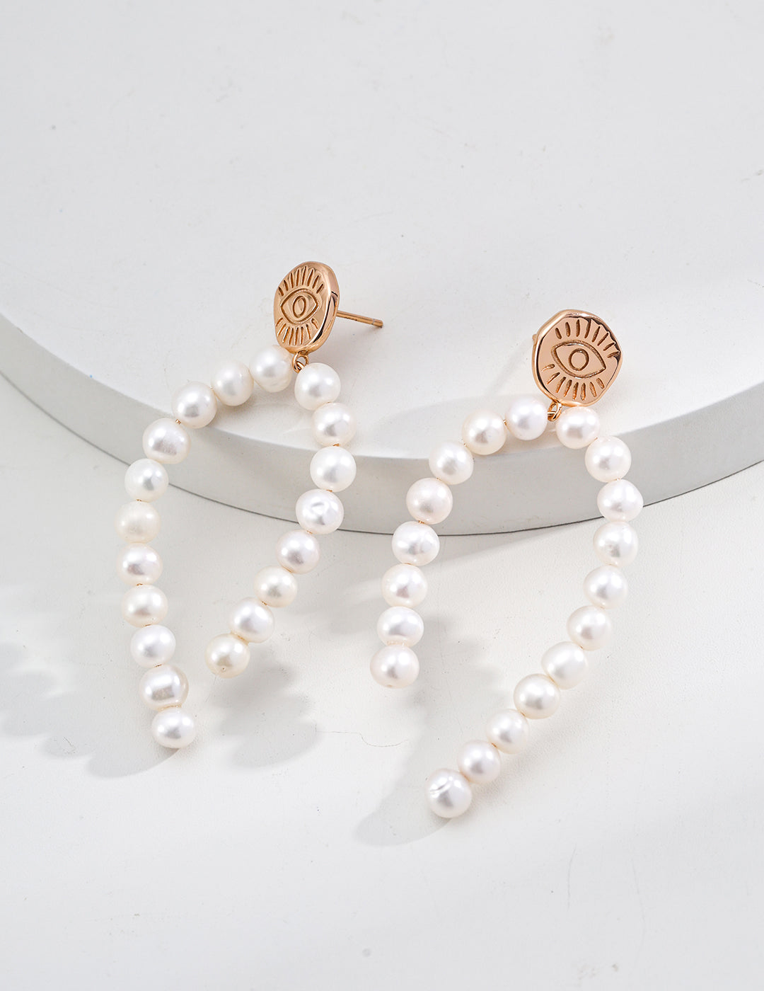 S925 Silver Vintage Gold Pearl Earrings, French style pearl earrings, vintage gold pearl earrings, sterling silver pearl earrings, French elegant jewelry, pearl earrings for women