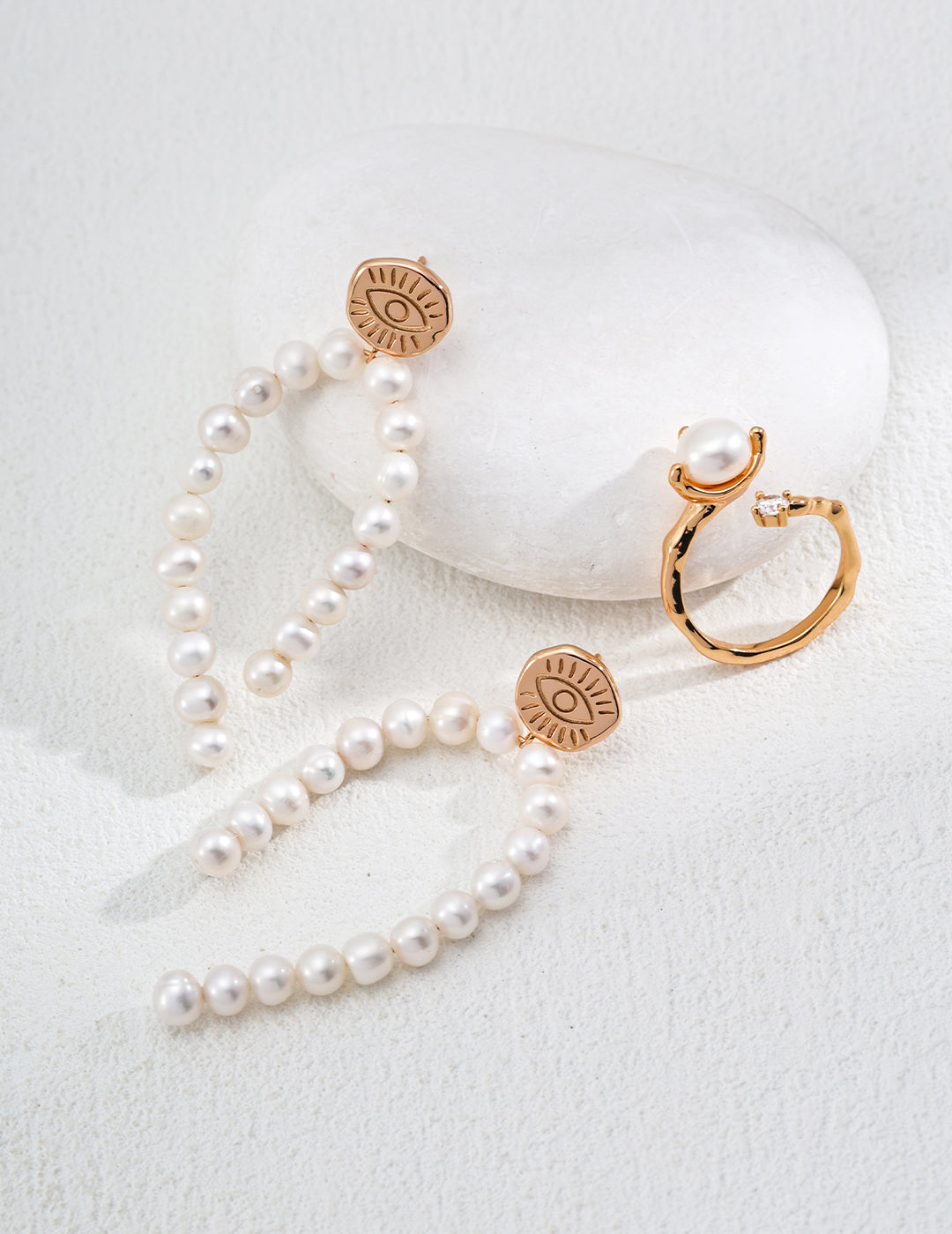 S925 Silver Vintage Gold Pearl Earrings, French style pearl earrings, vintage gold pearl earrings, sterling silver pearl earrings, French elegant jewelry, pearl earrings for women