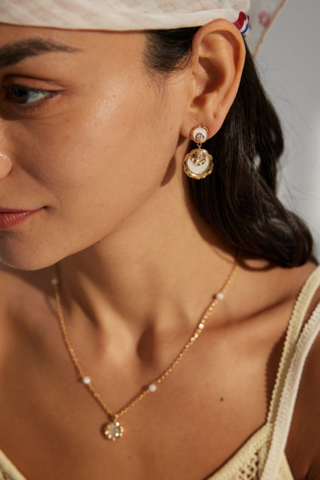 mother of pearl zircon earrings, S925 silver pearl earrings, elegant mother of pearl earrings, timeless gemstone earrings, mother of pearl earrings, zircon gemstone earrings, elegant feminine jewelry, timeless earrings, gemstone jewelry for women, classic pearl earrings