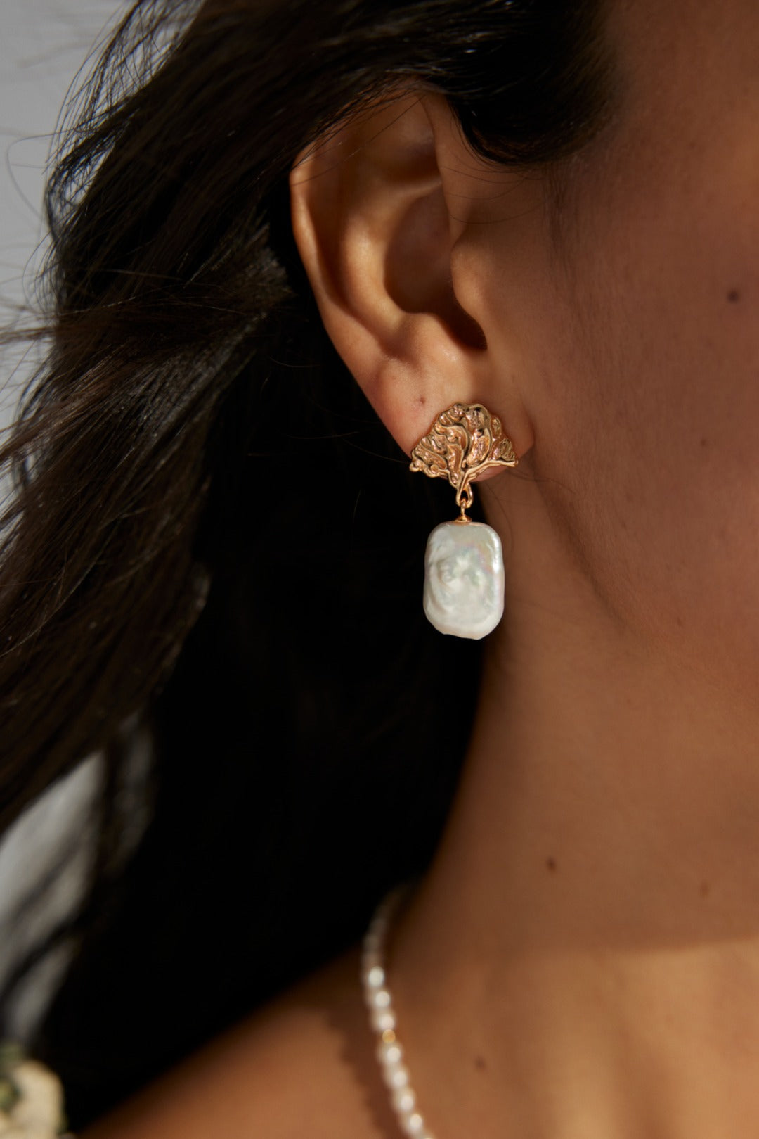 vintage baroque pearl earrings, baroque pearl earrings, leaf shape earrings, vintage pearl earrings, S925 silver pearl jewelry, natural baroque pearl, artistic pearl earrings
