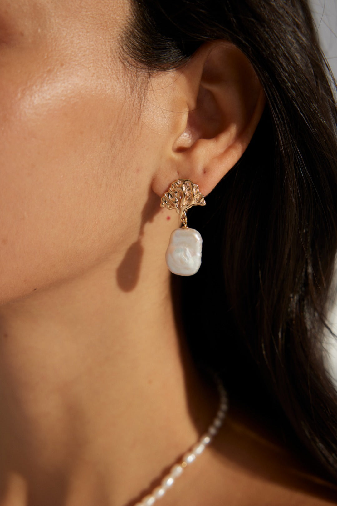 vintage baroque pearl earrings, baroque pearl earrings, leaf shape earrings, vintage pearl earrings, S925 silver pearl jewelry, natural baroque pearl, artistic pearl earrings