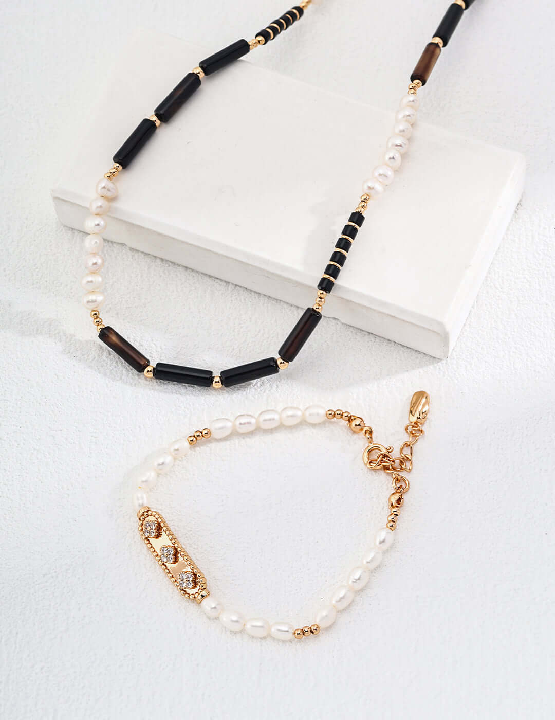 black onyx pearl necklace, black onyx necklace, pearl gemstone necklace, S925 silver pearl necklace, minimalist gemstone necklace, black and white jewelry, natural pearl necklace