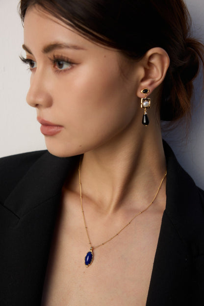 natural pearl black onyx earrings, S925 silver pearl earrings, vintage onyx pearl jewelry, gemstone pearl earrings, black onyx pearl earrings, natural pearl gemstone earrings, vintage style earrings, pearl and onyx jewelry, elegant contrast earrings, S925 silver vintage earrings