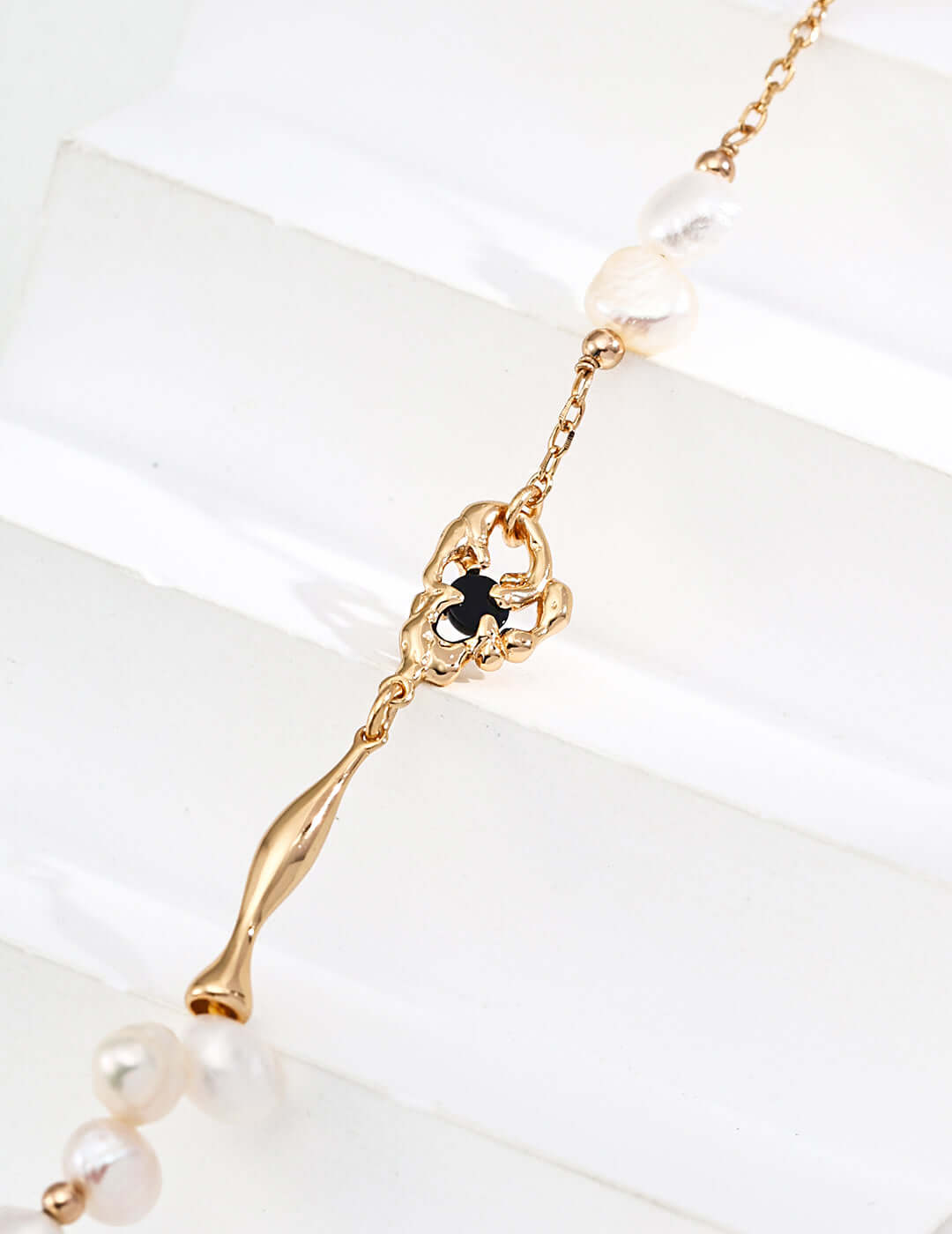baroque pearl black onyx necklace, French style pearl necklace, black onyx pearl jewelry, baroque pearl pendant,  S925 silver necklace, vintage French necklace, pearl gemstone necklace