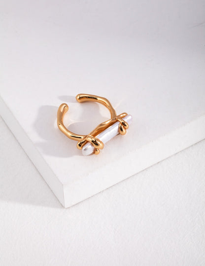 Baroque Natural Pearl Ring – Organic Fluid Design