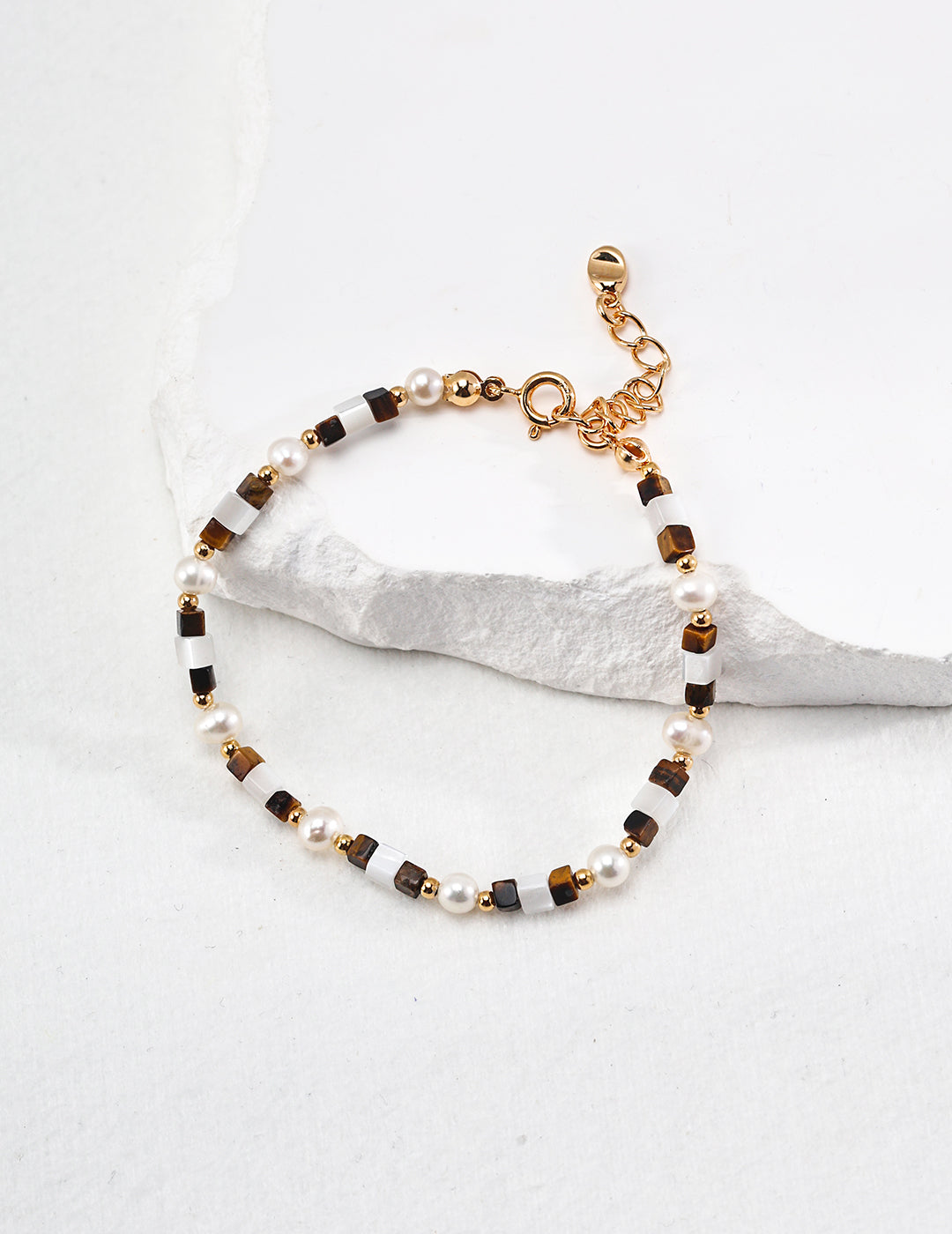 Tiger Eye & Natural Pearl Bracelet With Mother of Pearl