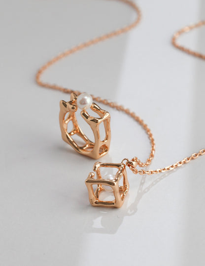 Pearl Square Pendant Necklace