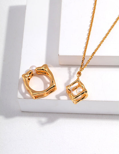 Pearl Square Pendant Necklace