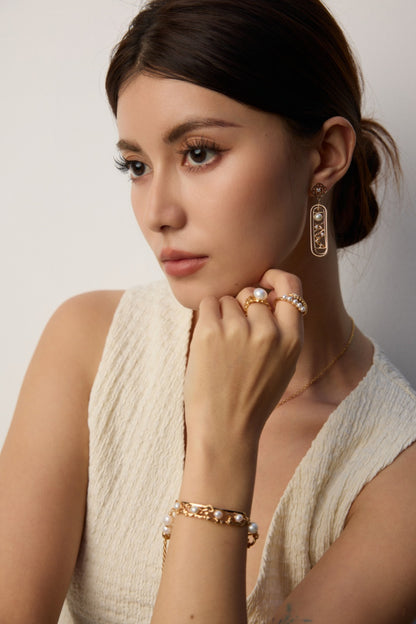 Minimalist Natural Pearl Ring