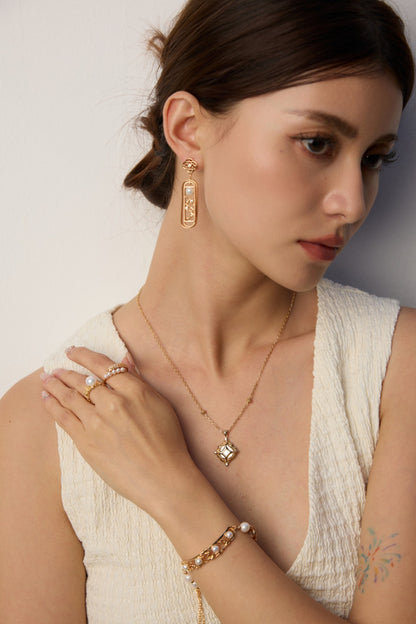 Minimalist Natural Pearl Ring